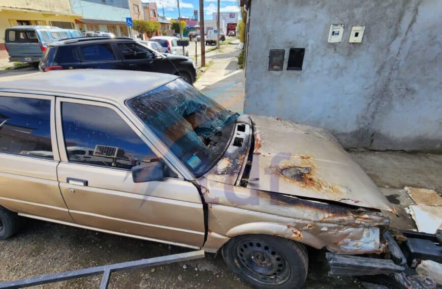 Incendio de un vehículo en Río Grande