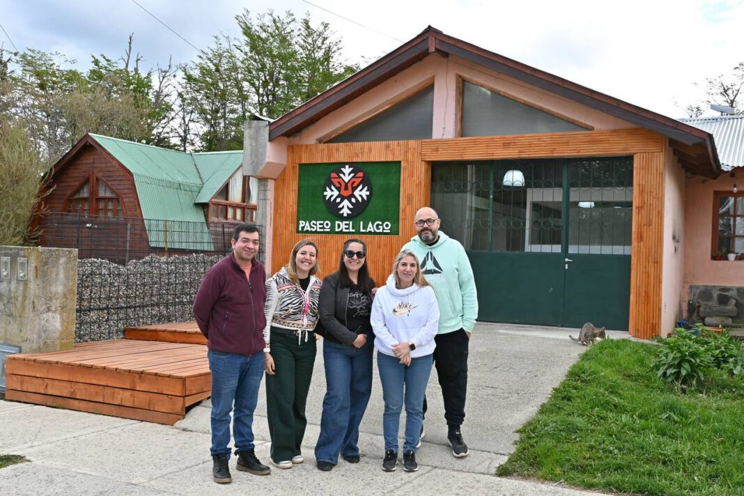 photo_4920613155243756535_y