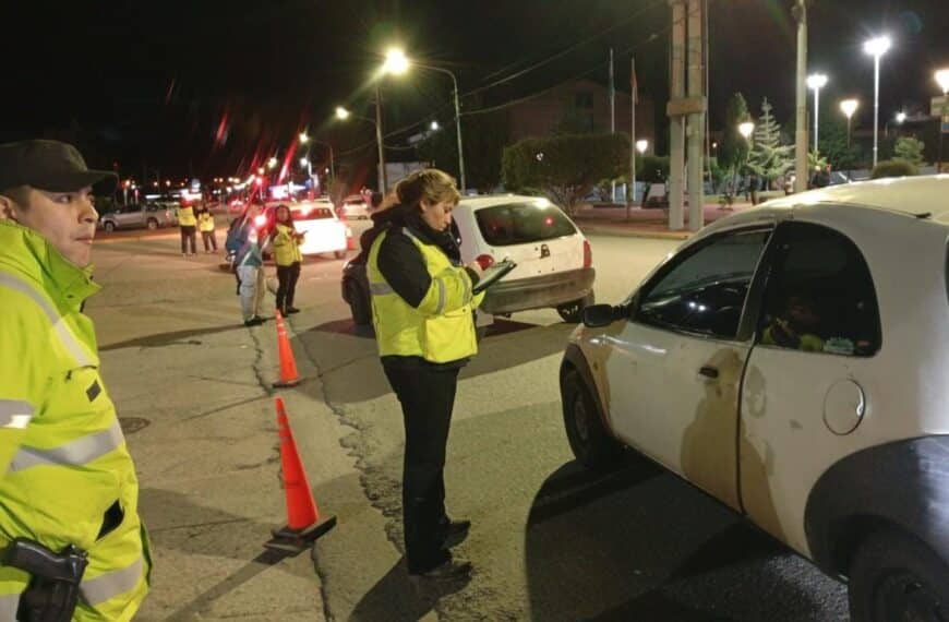 El Municipio controló 135 rodados y realizó 16 infracciones en un operativo preventivo en Plaza Piedrabuena