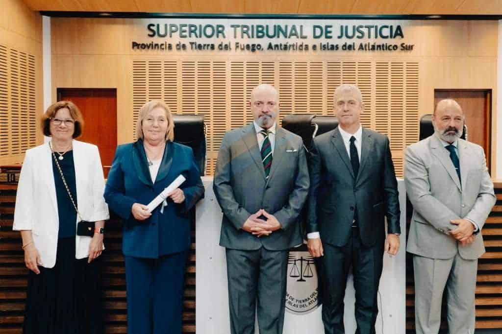 de85c333-a477-4772-983d-0d03d97d7a84