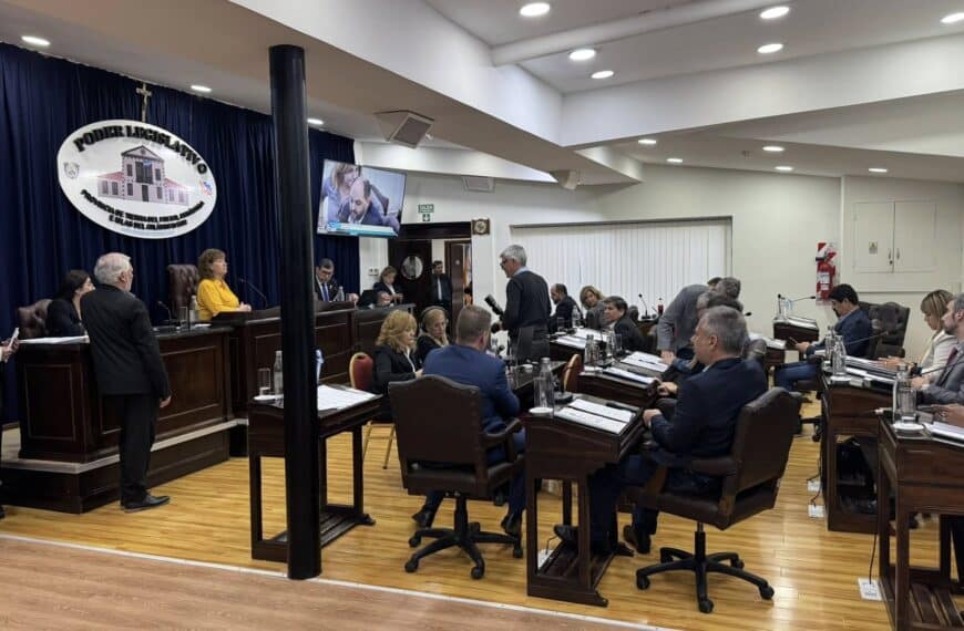 Legisladores aprobaron el traspaso de las áreas de YPF a la Provincia