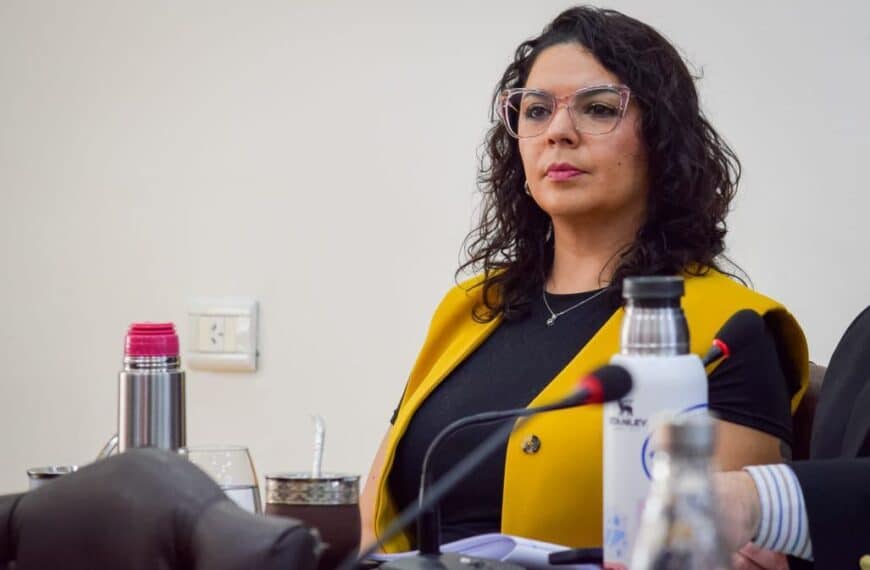 Garay: «Estamos ante un momento complejo que obliga a repensar el estado municipal»