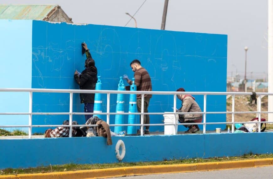 Intervención artística para recuperar paseo que estuvo al borde de su derrumbe