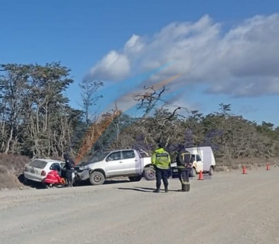 Choque en la complementaria 23 de Tolhuin deja dos heridos