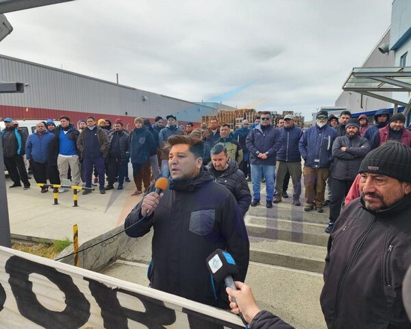 Más de un centenar de trabajadores ocupan la planta Aires del Sur ante la incertidumbre laboral
