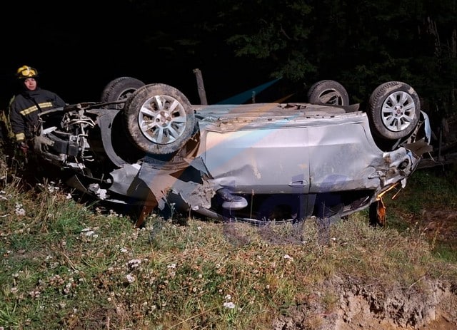 Conductora de Río Grande hospitalizada tras vuelco en ruta 3