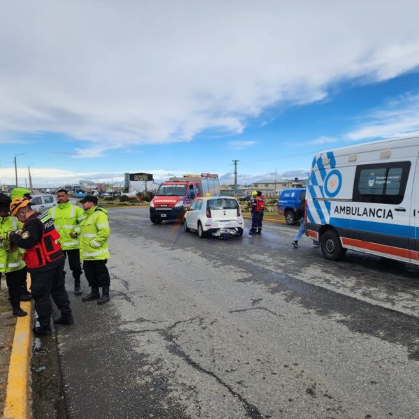 Dos mujeres hospitalizadas tras choque en Ruta 3 y Echelaine